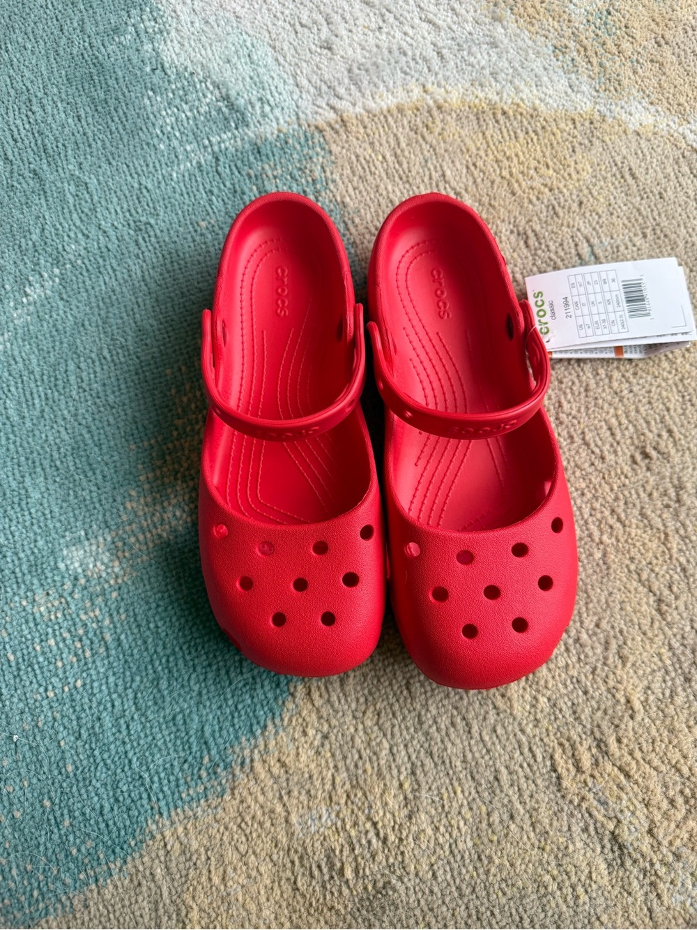 CROCS Wonen’s Mary Jane Clog in Red